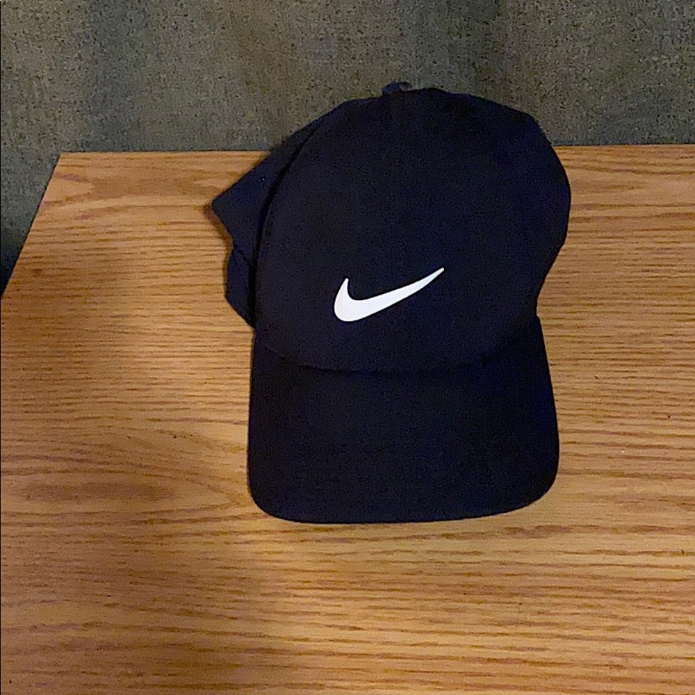 Nike AeroBill Fitted Classic99 Dry- Fit Hat
